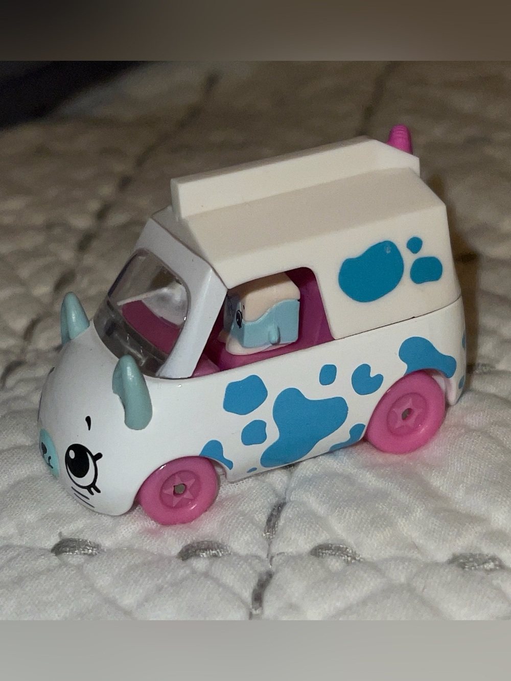 Shopkins Cutie Cars Milk Moover